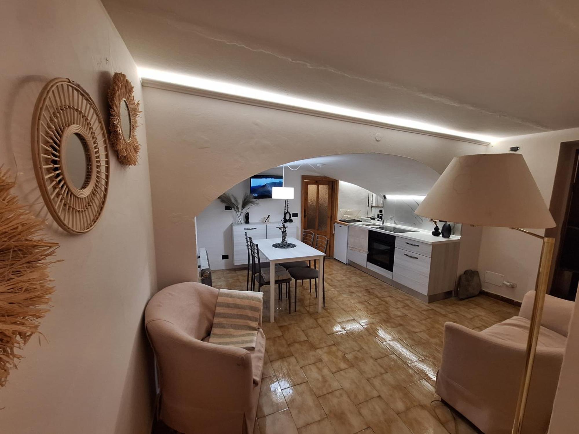 La Casa Del Gigante Frassino Lägenhet Acceglio Exteriör bild